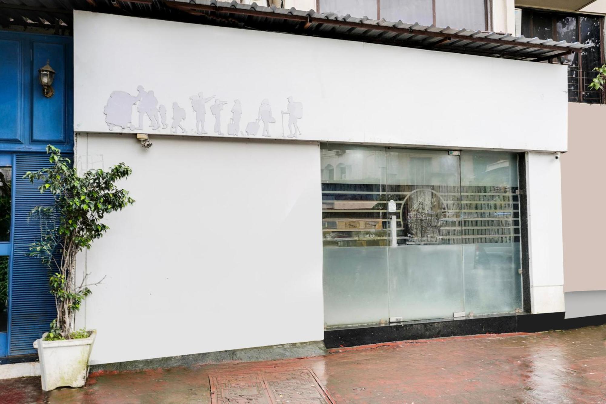 Collection O Andheri Near Airport Formerly We Hotel 4*