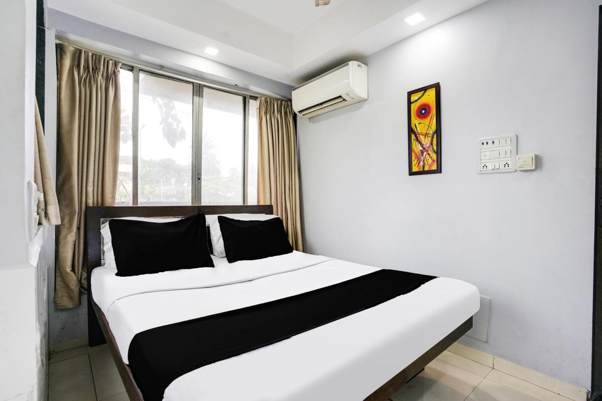 Hotel Collection O Andheri Near Airport Formerly We 4*