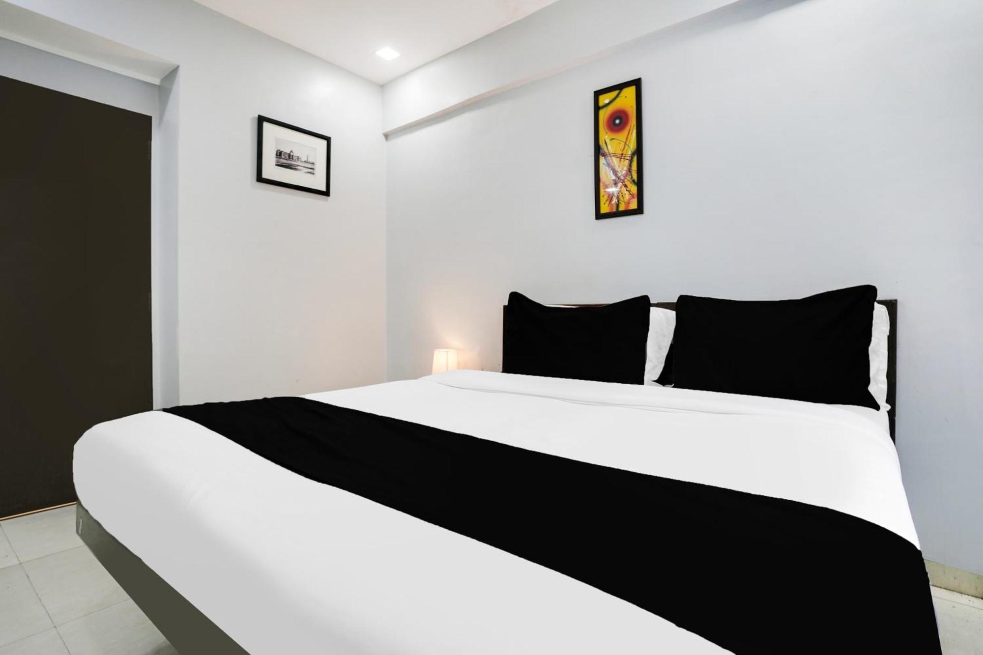 Collection O Andheri Near Airport Formerly We Hotel Mumbai