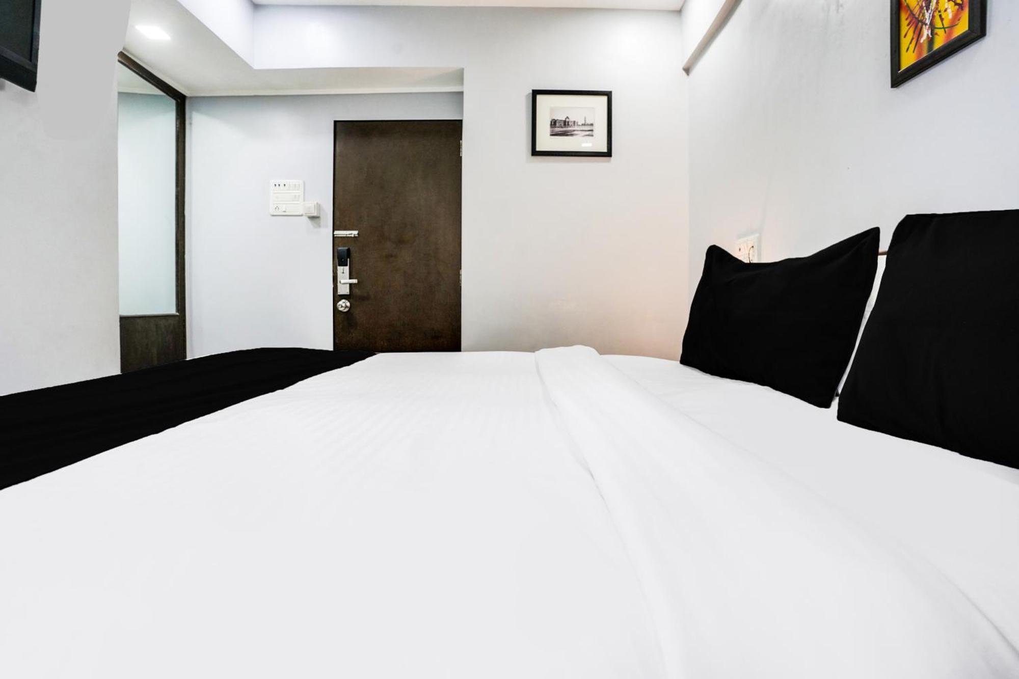 Collection O Andheri Near Airport Formerly We 4*